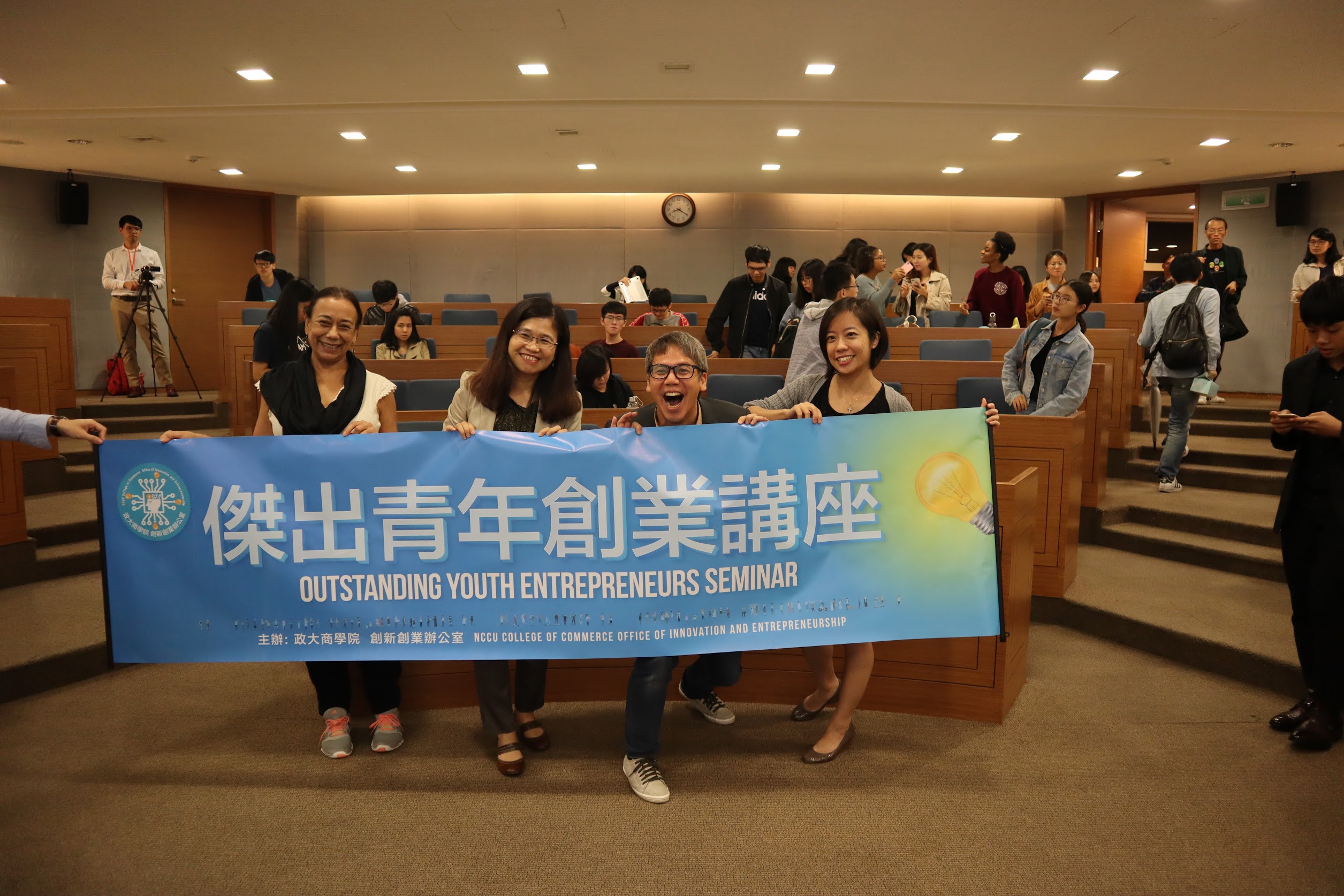 實踐創業夢想 青創家鼓勵同學：要相信我們正在做的事